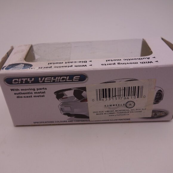 City Vehicle Auto World 1:87 Scale w/ moving parts authentic metal Die-Cast Car - Picture 3 of 11
